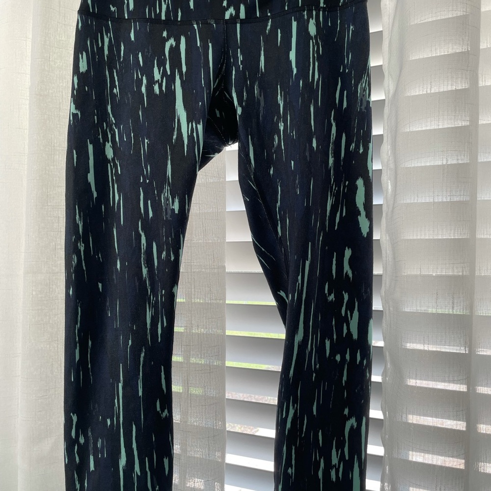 Lululemon ankle cropped leggings